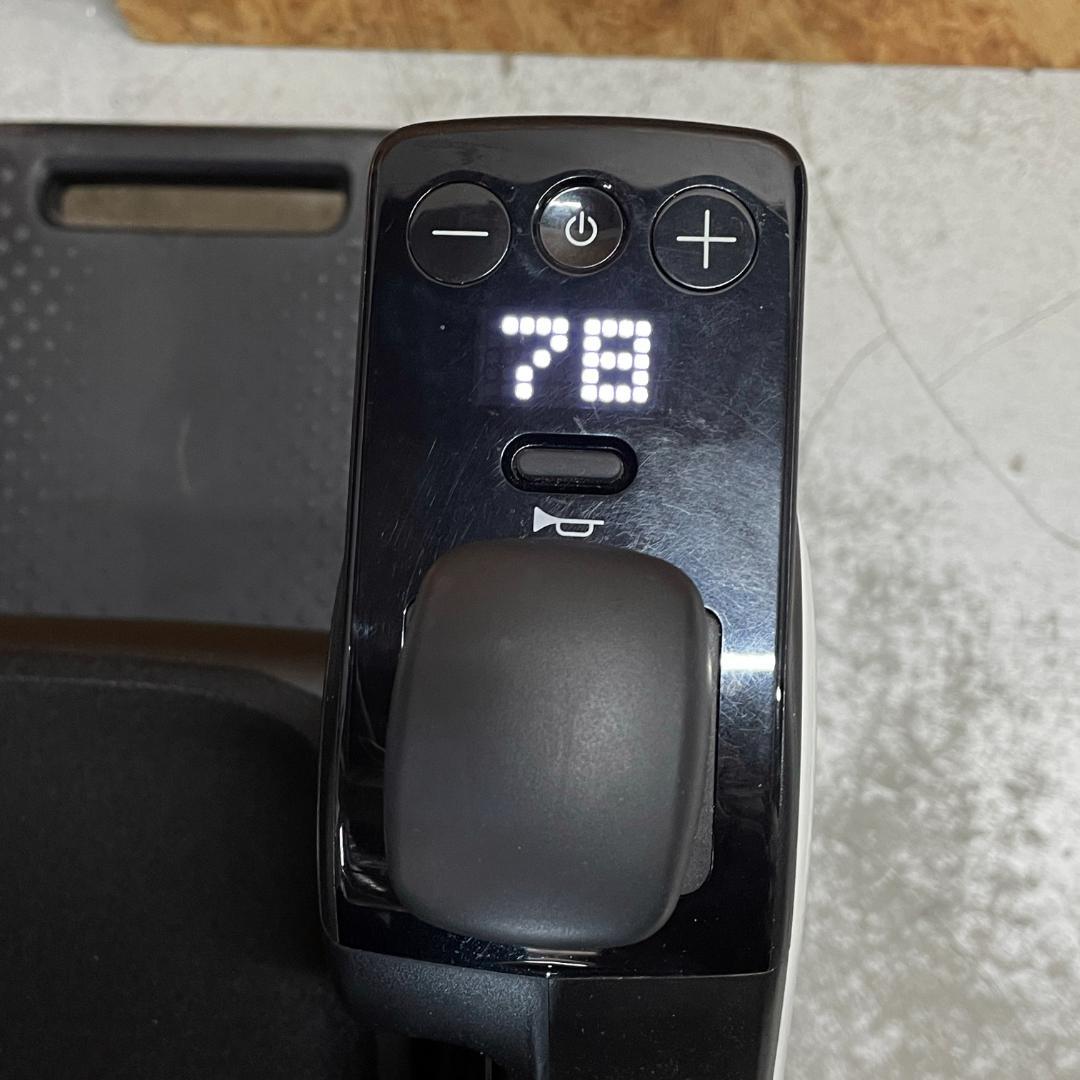 ☆年末セール☆中古美品☆WHILL Model C2 電動車いす シニアカー 白