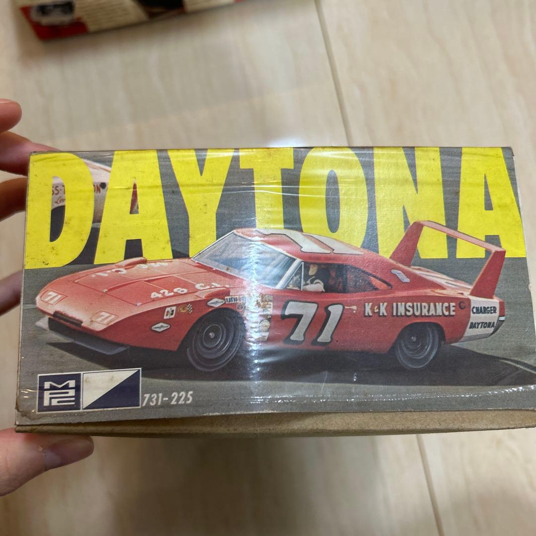 Dodge Charger Daytona 1/25スケールキット