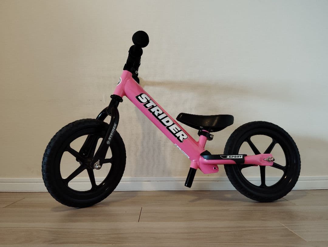 ストライダー スポーツモデル 12インチ ピンク - メルカリ