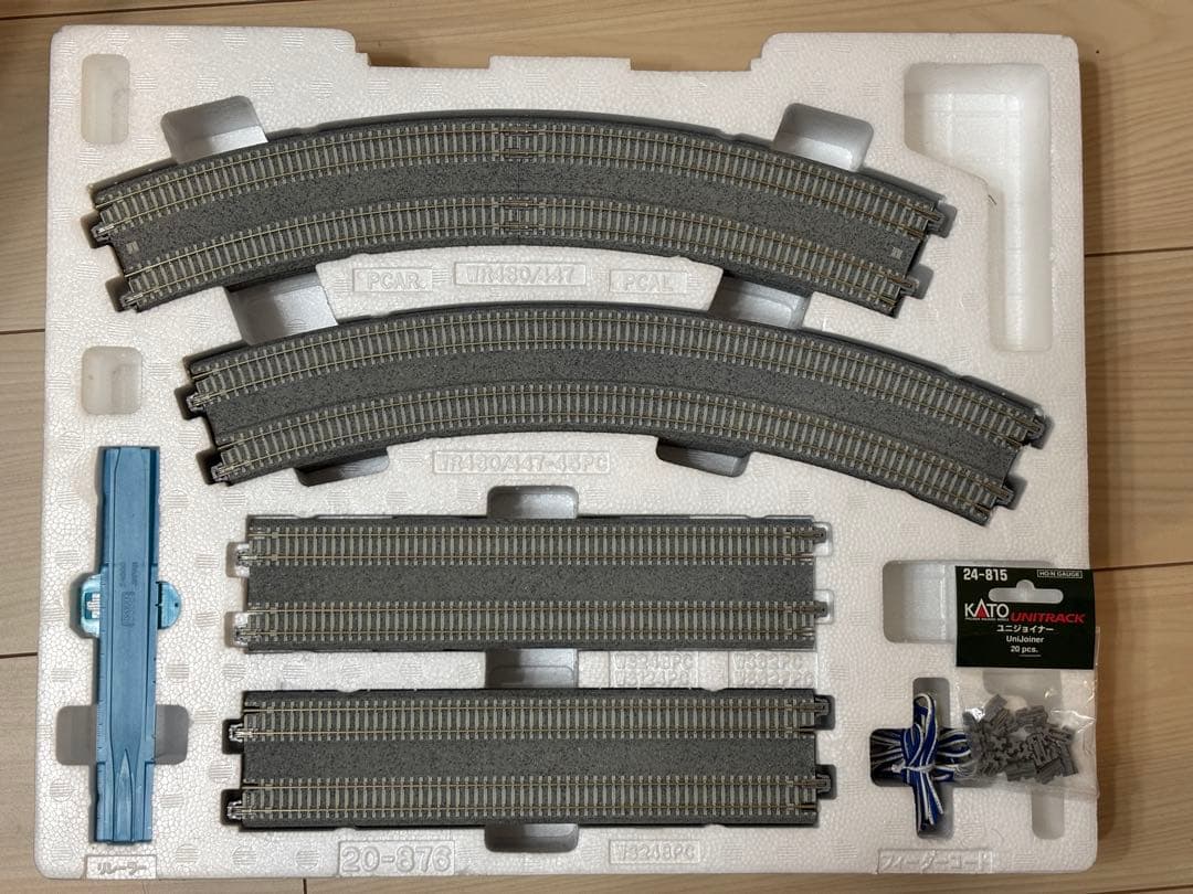 約５回使用 KATO V16外側複線線路セット 20-876 新品￥19,250