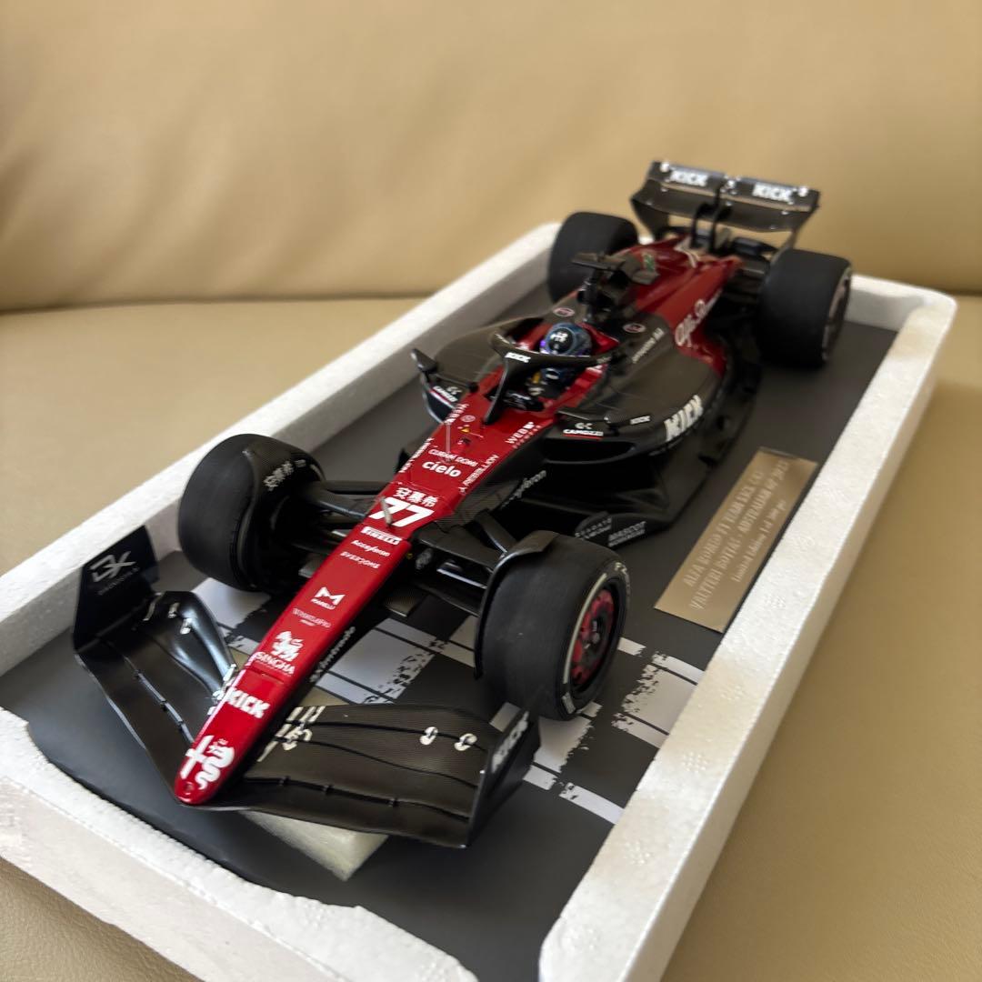 E-m-Y 様 1/18ミニチャンプス アルファロメオC43 V.ボッタス - メルカリ