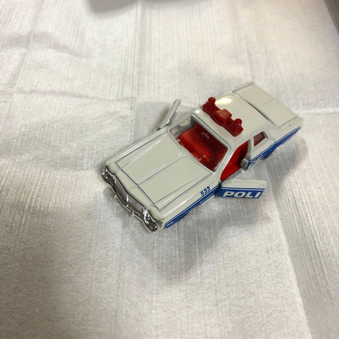 日本製　トミカ　アメリカンポリスカーフェア　ダッジコロネット　カスタム　F8