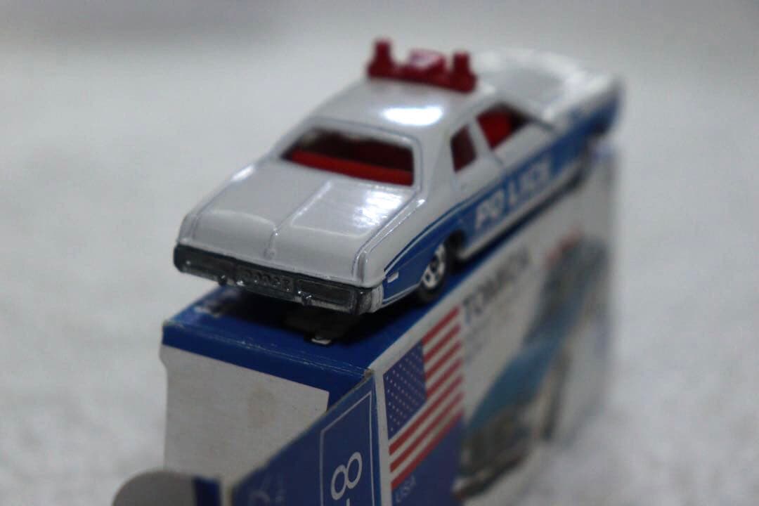 日本製　トミカ　アメリカンポリスカーフェア　ダッジコロネット　カスタム　F8