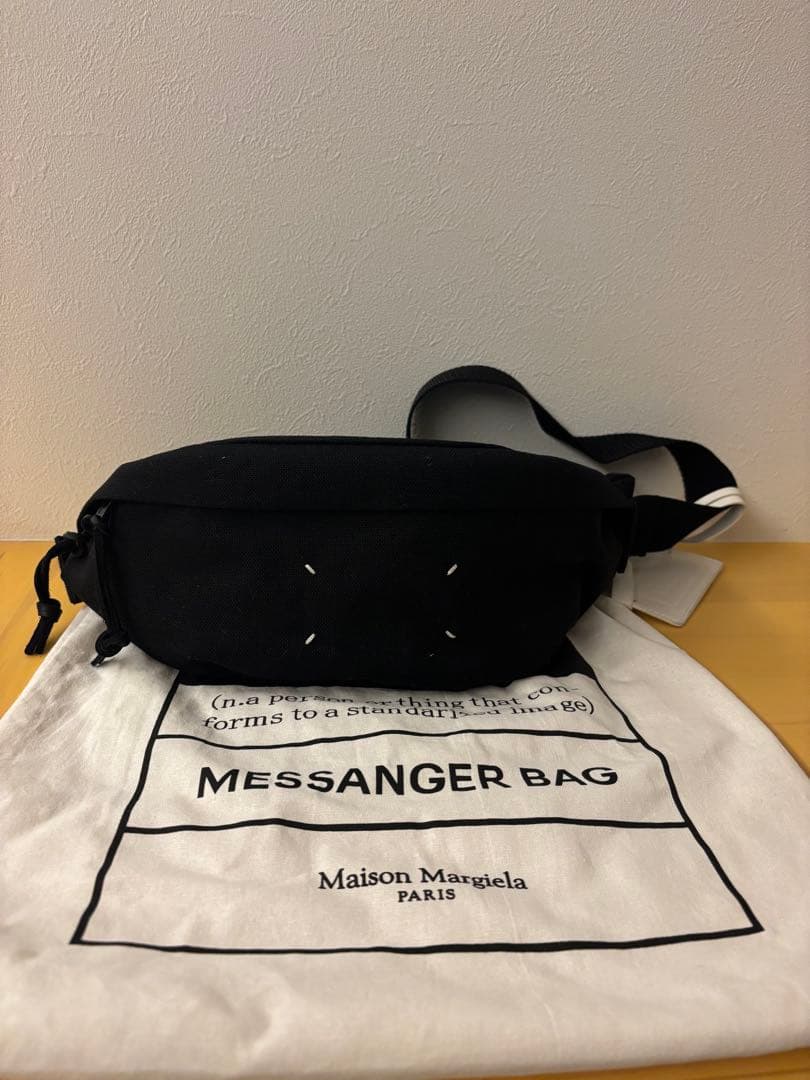本日特価　Maison Margiela ボディバッグ エムエムシックス メゾン マルジェラ MM6 Maison Margiela メゾン