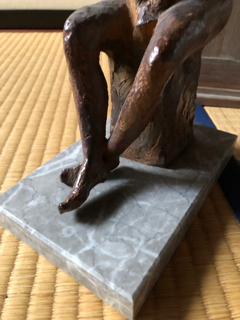 裸婦坐像　板橋一歩氏作　共箱入