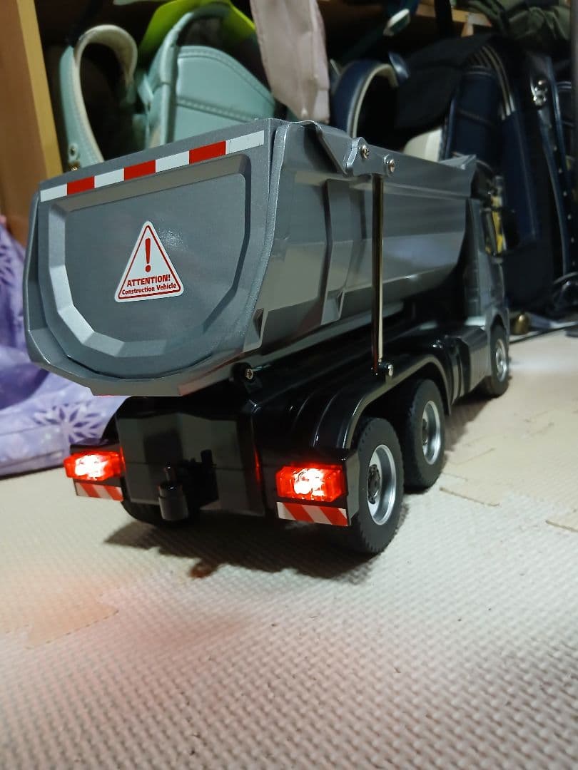 ダンプトラック ラジコン 荷台可動 ライトエンジンサウンド