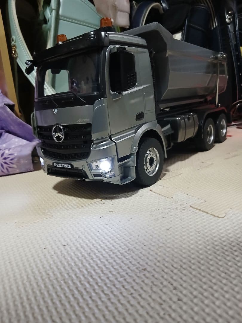 ダンプトラック ラジコン 荷台可動 ライトエンジンサウンド