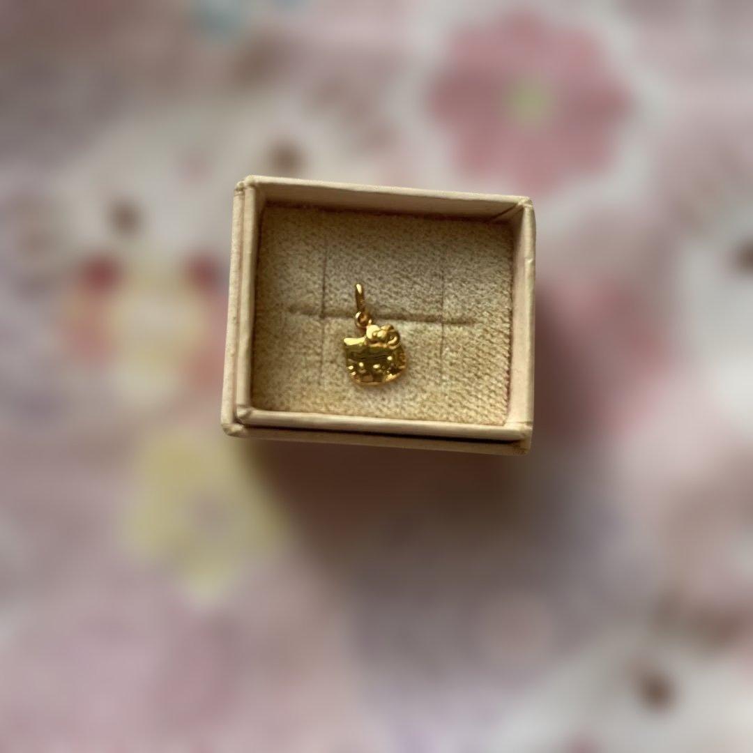 更に値下げ中 超希少ハローキティ 約1cm 箱付き