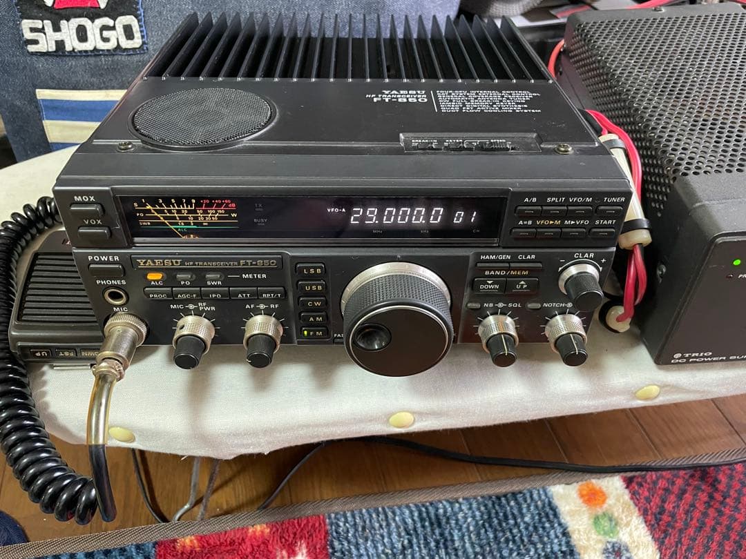 HFアマチュア無線機 HF+50 MHz アマチュア無線機