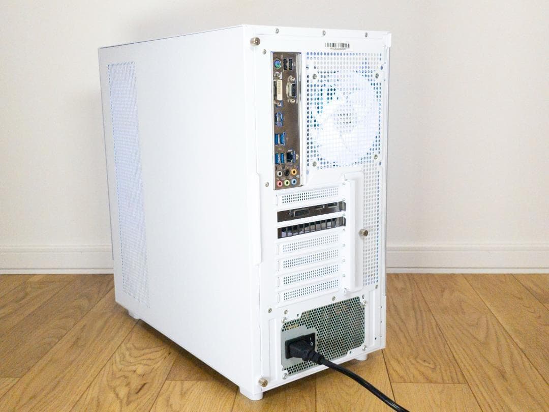 白ゲーミングPC i7-4790/GTX1060/SSD480GB - メルカリ