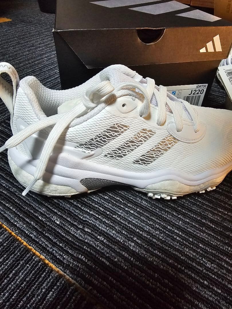 新品 アディダス　コードカオス 25 22.0cm レディース ゴルフシューズ