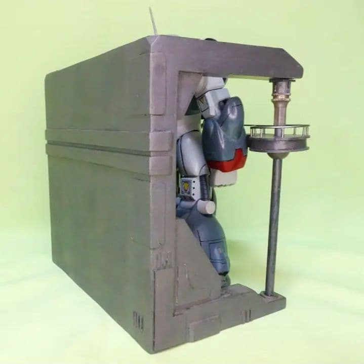 【全塗装完成品】1/100　ラウンド・バーニアン・バイファム ／整備ハンガー付