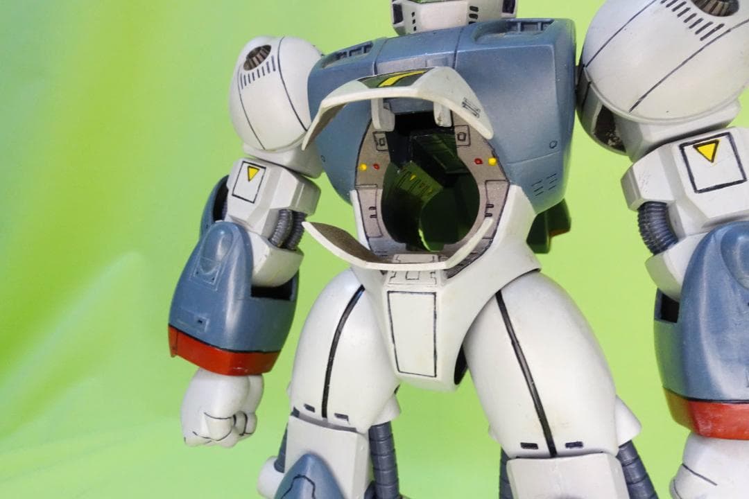 【全塗装完成品】1/100　ラウンド・バーニアン・バイファム ／整備ハンガー付