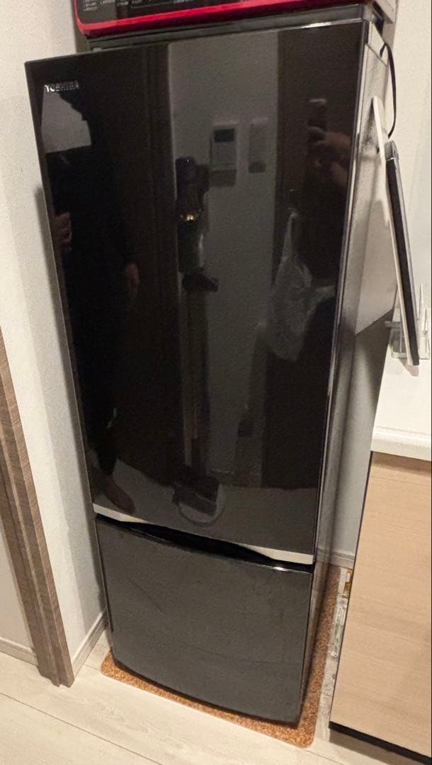 ぐ*ん様 【7/31発送予定】TOSHIBA 冷蔵庫170L GR-P17BS( GR-P17BS-W 冷蔵庫 BSシリーズ パールホワイト [170L /2ドア /右開き