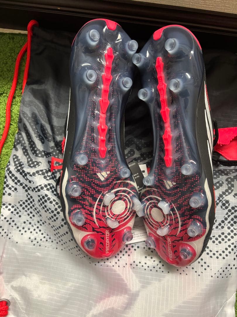 2月10日までの限定販売 25.5cm プレデターエリートFT AG 新品