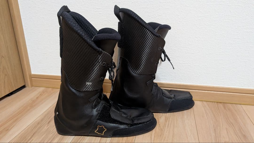 新品スキーインナーブーツ　FISCHER RC4 PODIUM　26.5cm