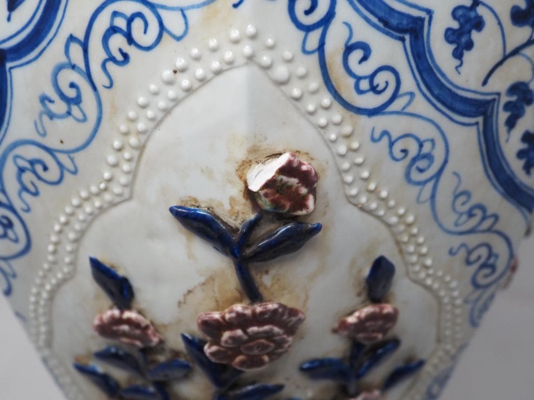 染付　青花釉里紅　梅瓶　中国　カケ有　-SO