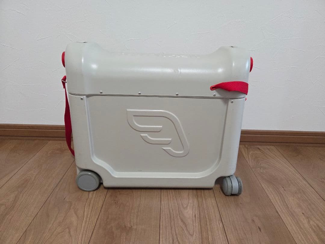 STOKKE ストッケ ジェットキッズ ベッドボックス レッド　ライドボックス お子さま用ライドオン・スーツケース | ストッケ ジェットキッズ