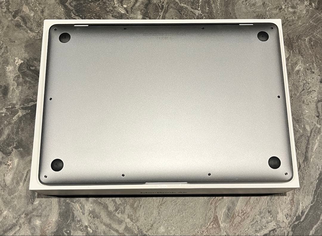 MacBook Air M1 メモリ8GB ストレージ256GB シルバー - メルカリ