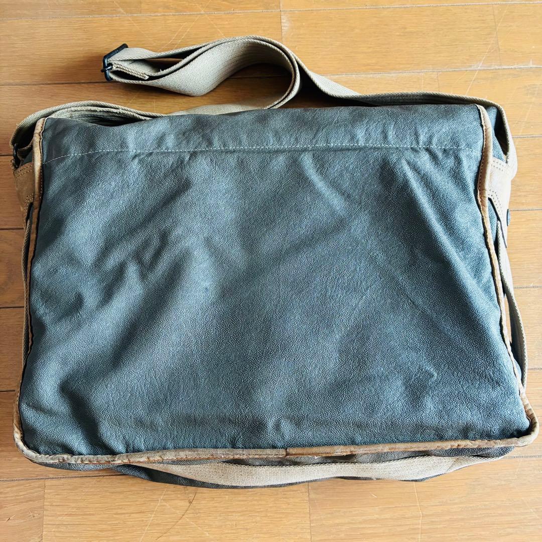 80年代 シーピーカンパニー メッセンジャーバッグ ロゴパッチ レザー