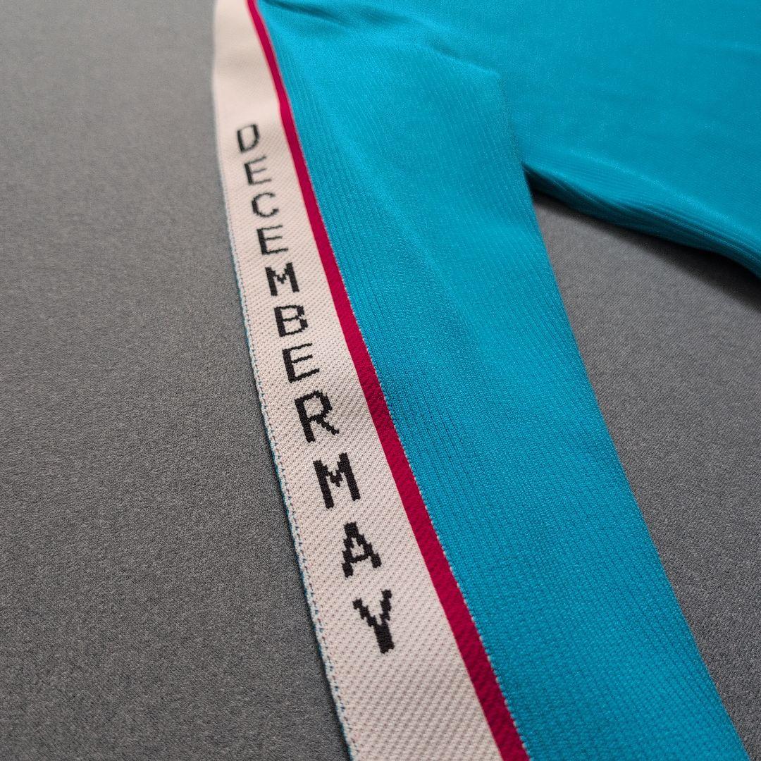 美品】ディセンバーメイゴルフ プリーツニットモックネック長袖サイド