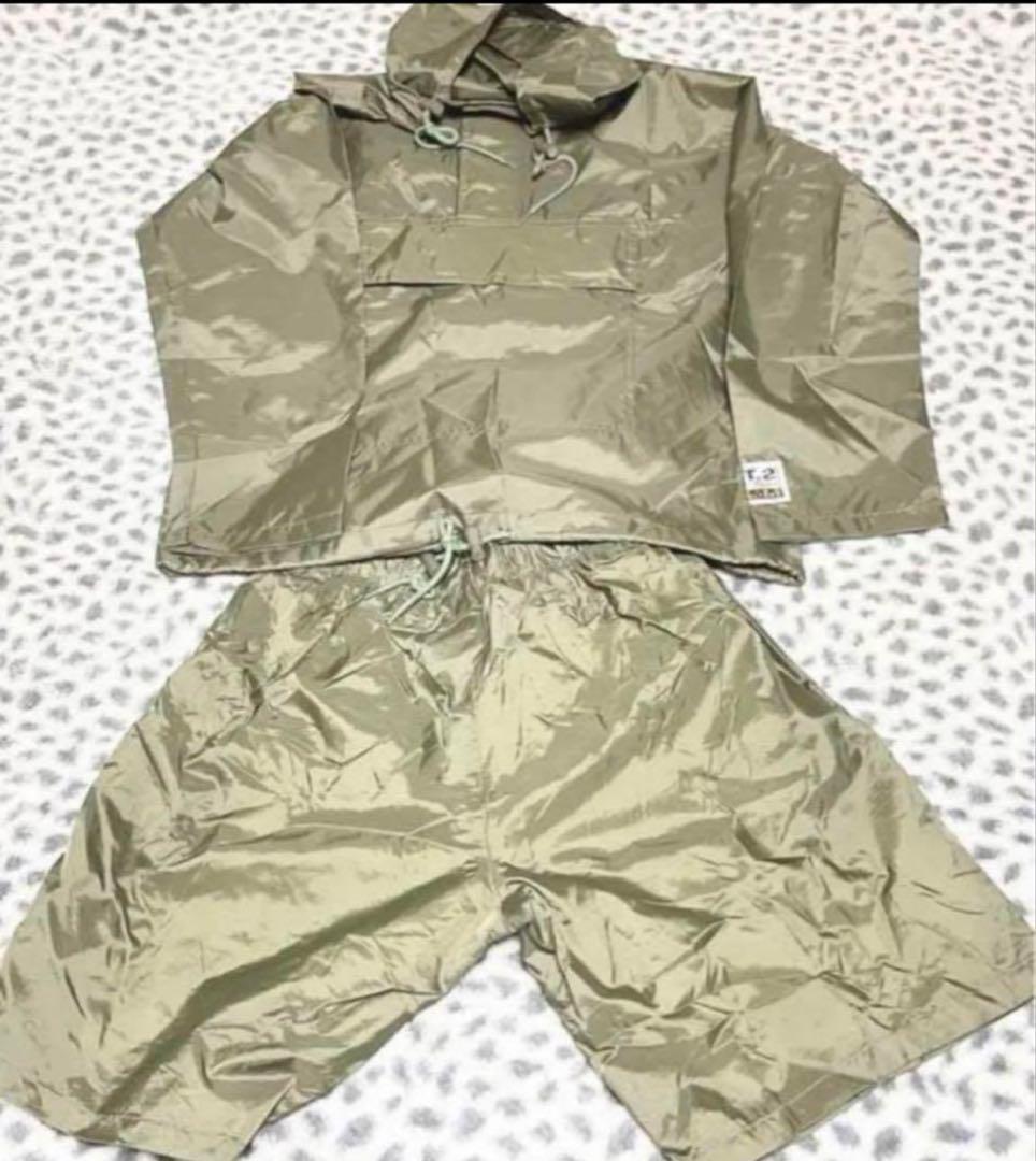 t.m.revolution ナイロン セットアップ パーカー ビニール人形