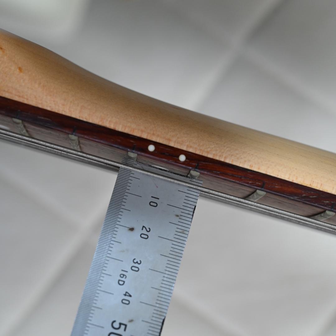 Charvel エレキギター ストラトタイプ ゴールドパーツ 中古 G021