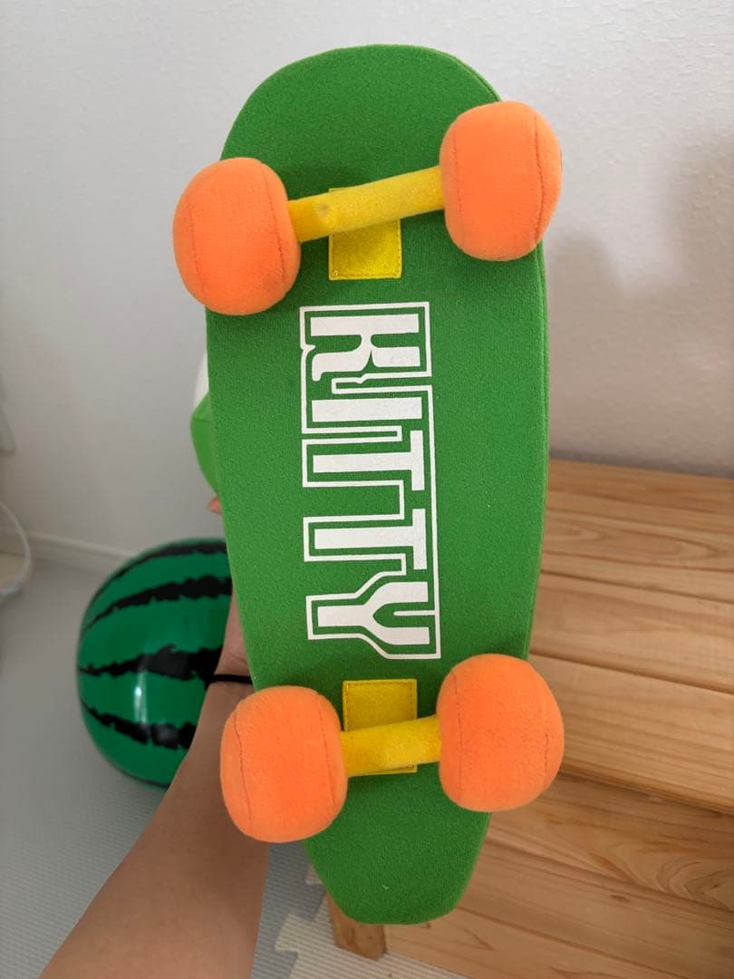 ハローキティ トゥイーティー スケボー ぬいぐるみ