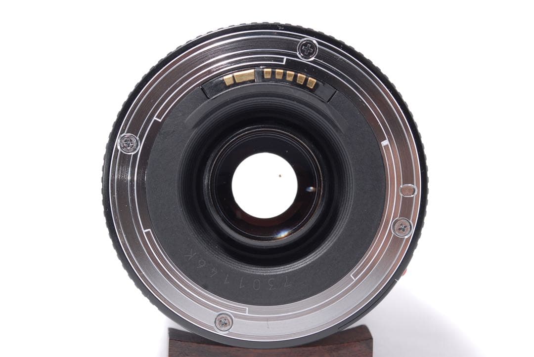 超望遠【Canon EF 75-300mm F:4-5.6 USM】ズームレンズ