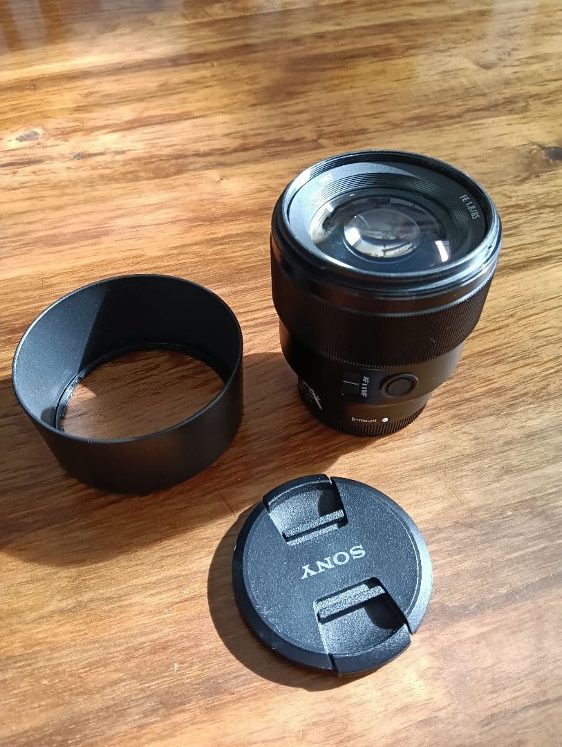 SONY FE 85mm F1.8　E-マウント Amazon.co.jp: SONY(ソニー) 望遠単焦点レンズ フルサイズ FE 85mm F1
