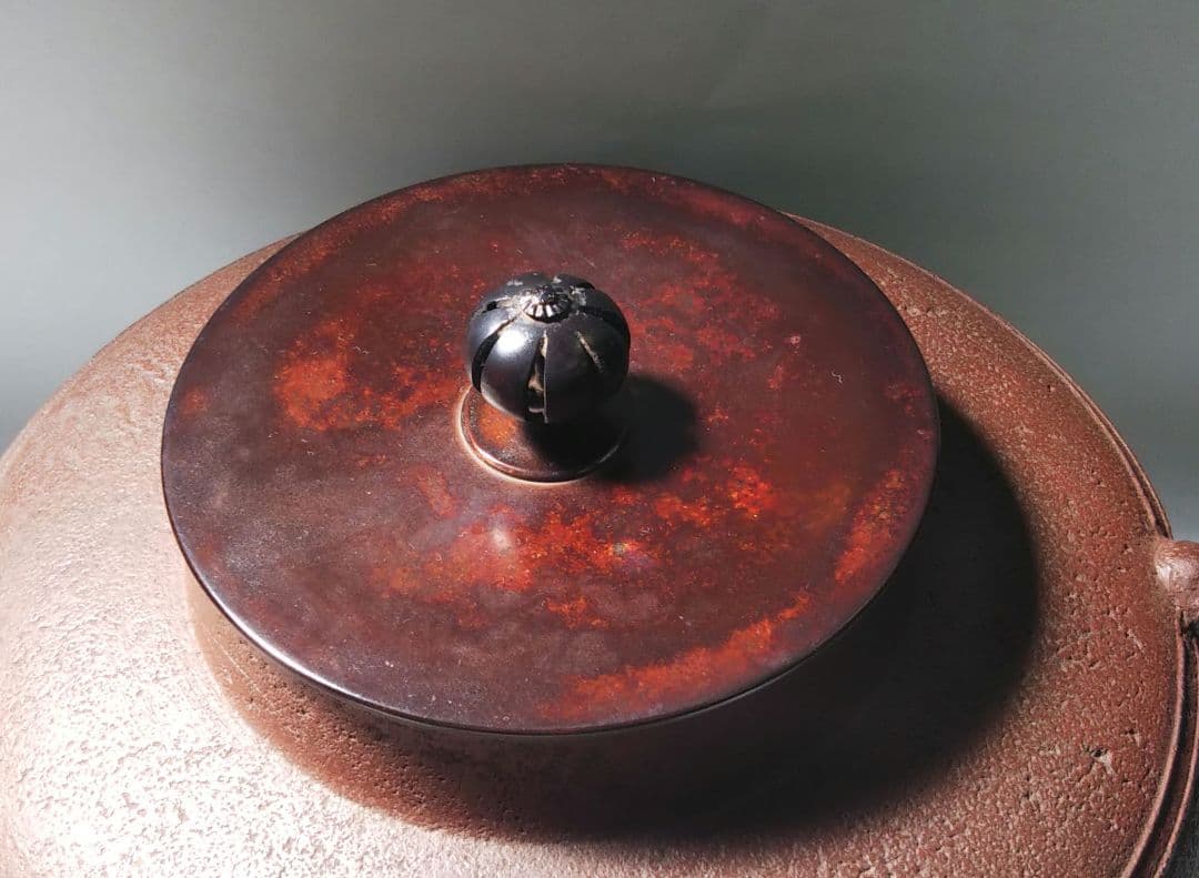 茶道具 釜 炉釜 肩筋釜 釜師 根来茂昌 共箱 遠州流 向栄会 琢三 - メルカリ
