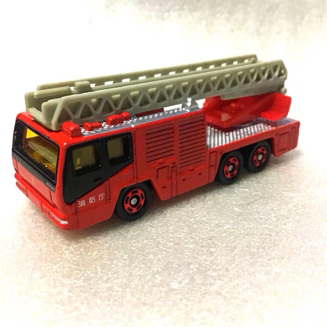 ぶー様 リクエスト確認用　 トミカ　消防車　トヨタ ダイナ ウォーターカッター車