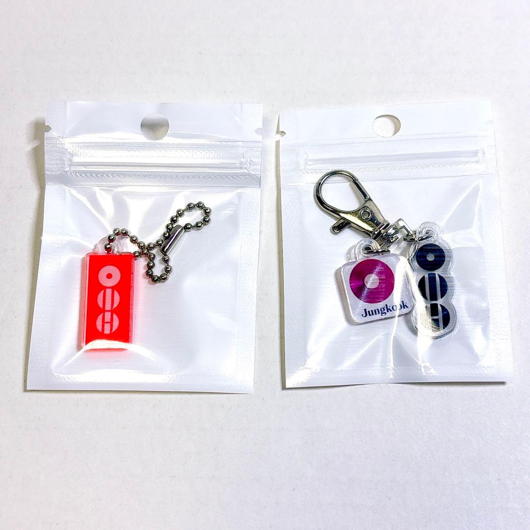 BTS JUNGKOOK アクリルキーホルダー グク ARIRANG ① - メルカリ