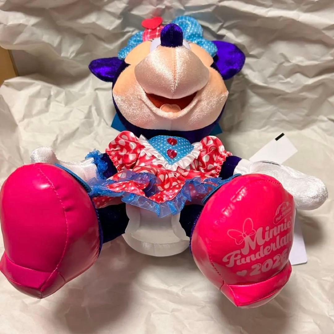 ディズニーパルパルーザ　ミニーのファンダーランド　ぬいぐるみ