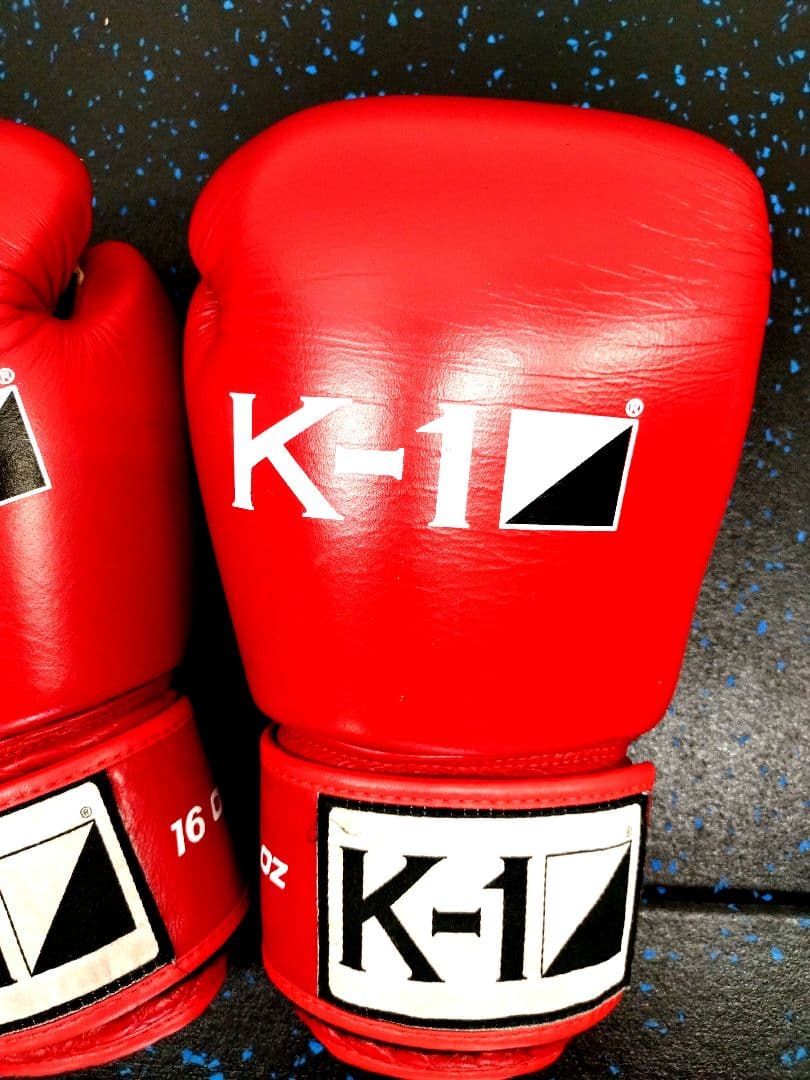 K-1 ボクシンググローブ 16oz 赤 | 激安通販のイーサプライ