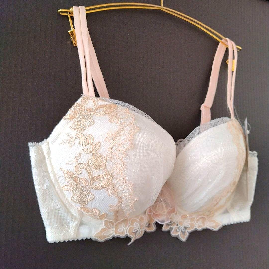 専用【新品】ワコール《パーソナルフィットプラスブラ》E75/L