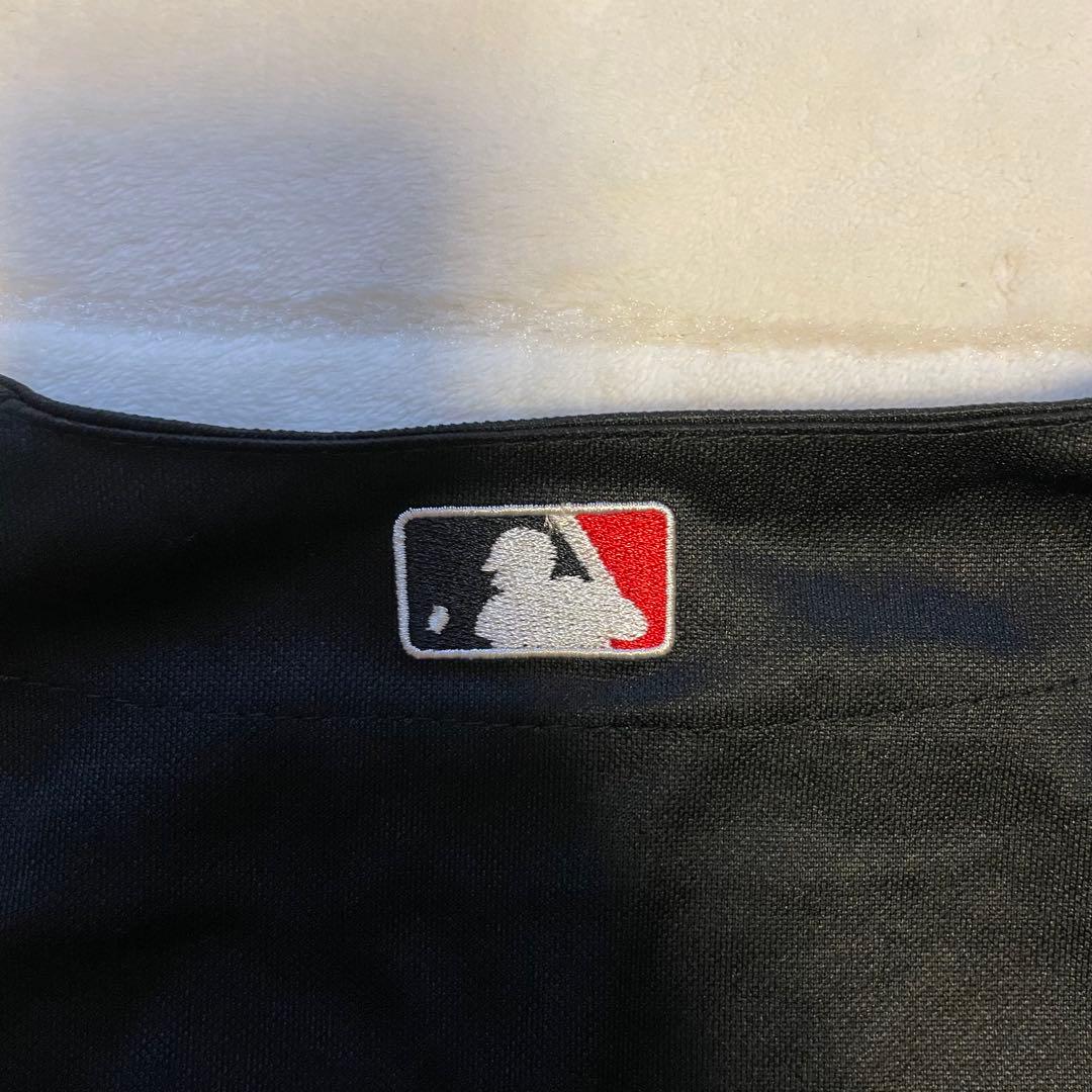 ニューヨーク ヤンキース 2009 MLB ブラック25番 Majestic - メルカリ