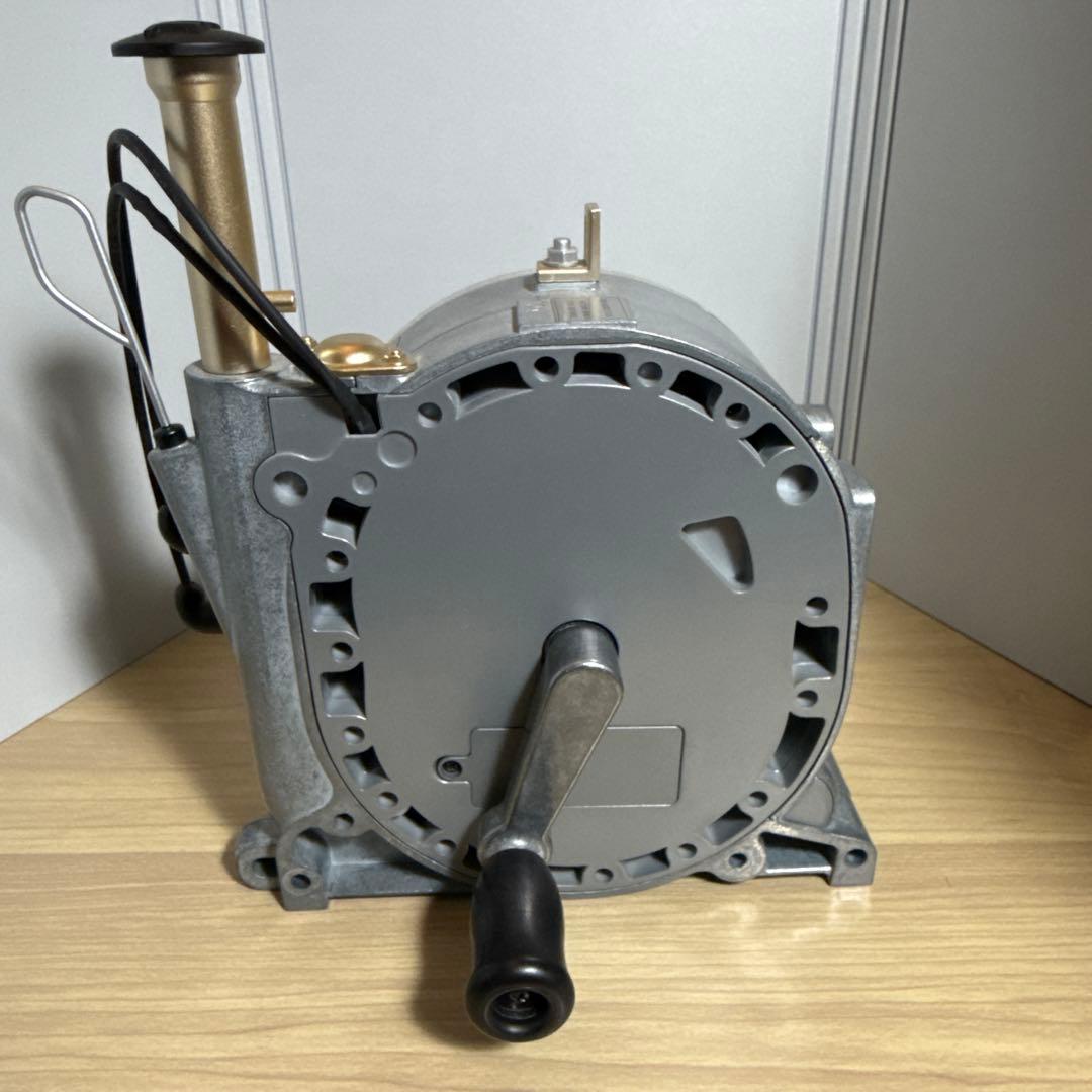 デアゴスティーニ 1/2 ロータリーエンジン模型 透明カバー付き