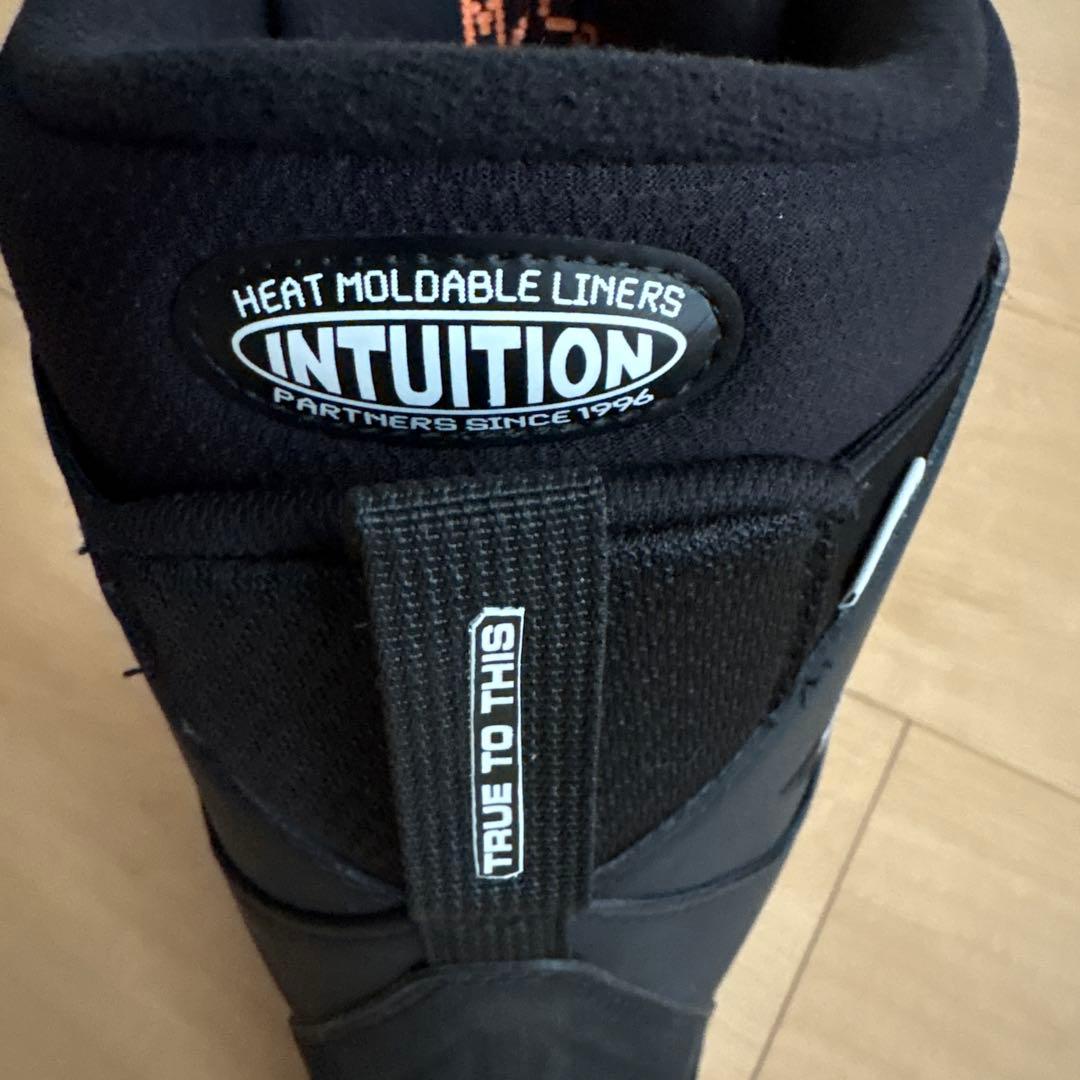 【しよん】THIRTYTWO LASHED X VOLCOM 25.5cm