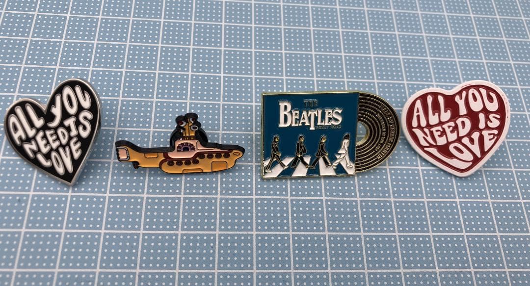 ビートルズ The Beatles ピンバッチ 4種 - メルカリ