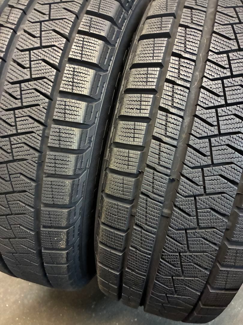 新型ステップW、新型ノアとヴォクシーに❗️205/60R16スタッドレス