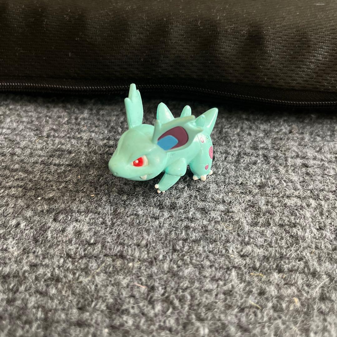 ポケモン　モンコレ　ニドリーナ