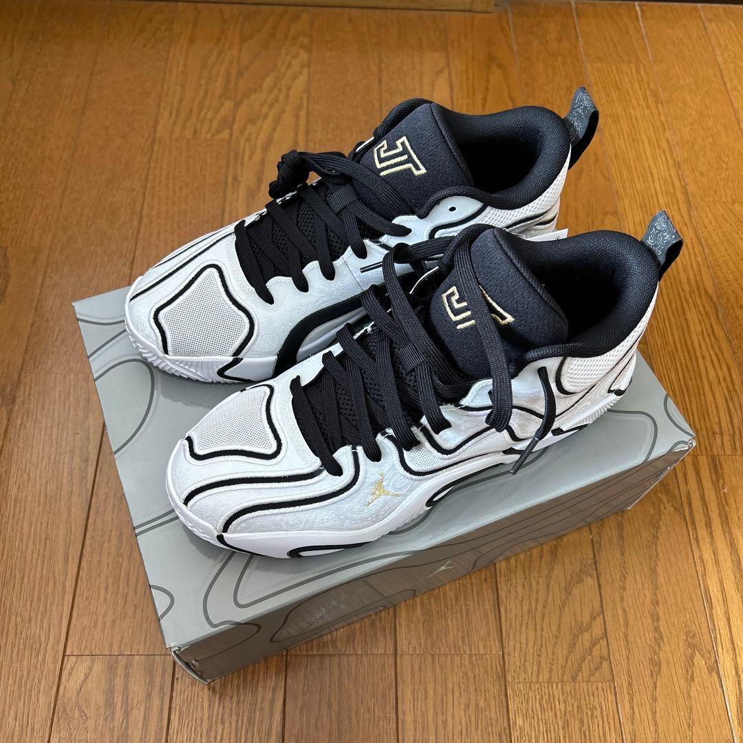 バスケットボールシューズ ホワイト/ブラック 楽天市場】バスケットボールシューズ メンズ レディース アディダス