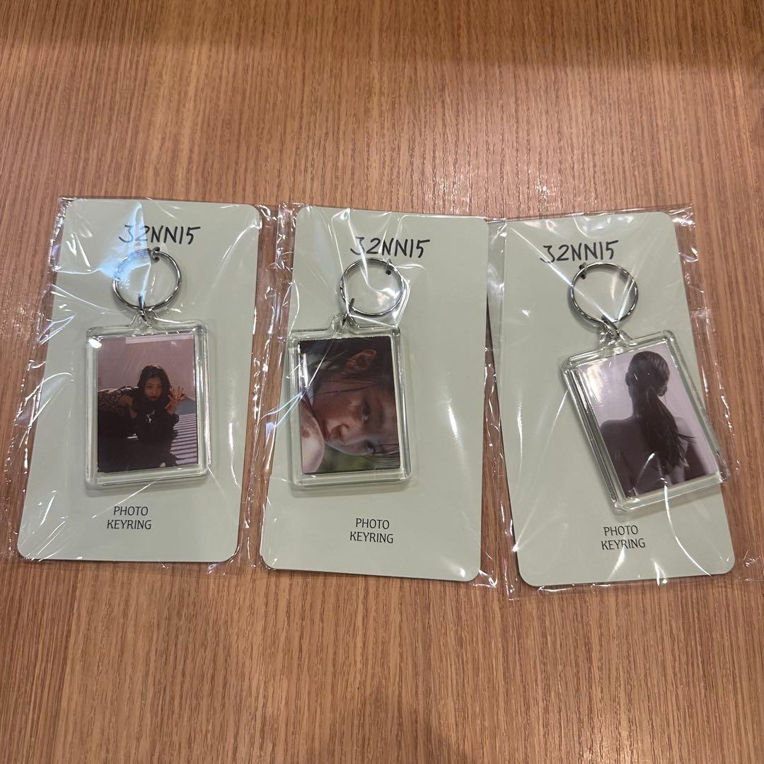 会場手渡し可】 ジェニ 写真展 フォトキーチェーン - メルカリ