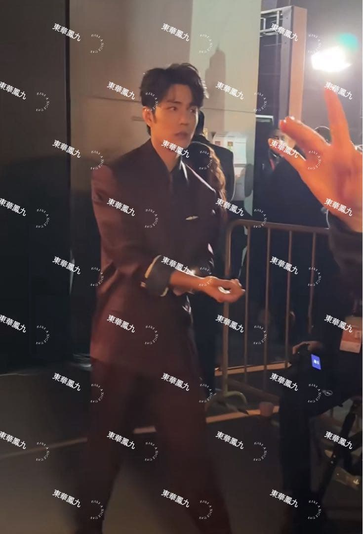 2025 微博之夜 肖戦 王一博 劉宇寧直筆サイン追加 専用ページ