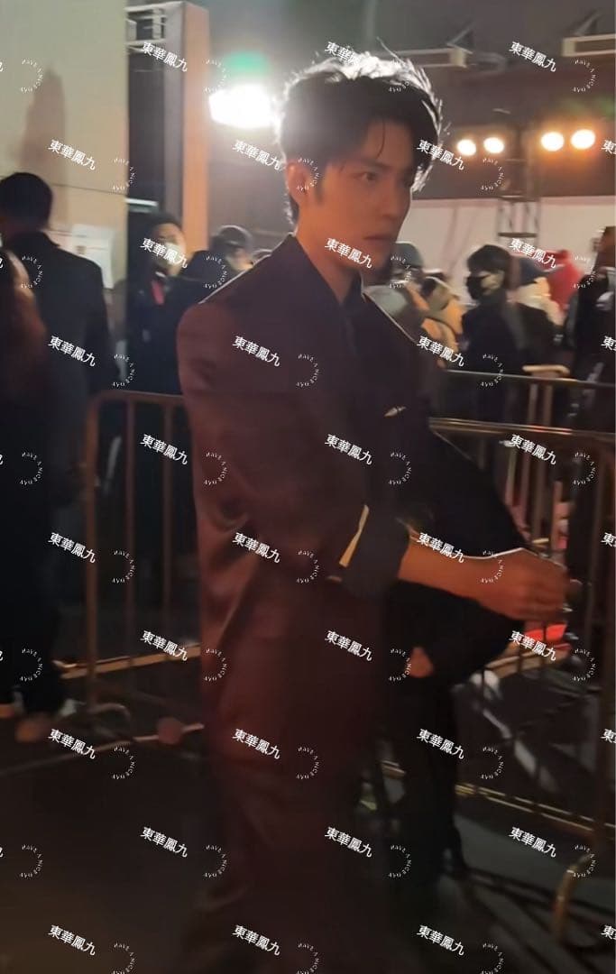 2025 微博之夜 肖戦 王一博 劉宇寧直筆サイン追加 専用ページ