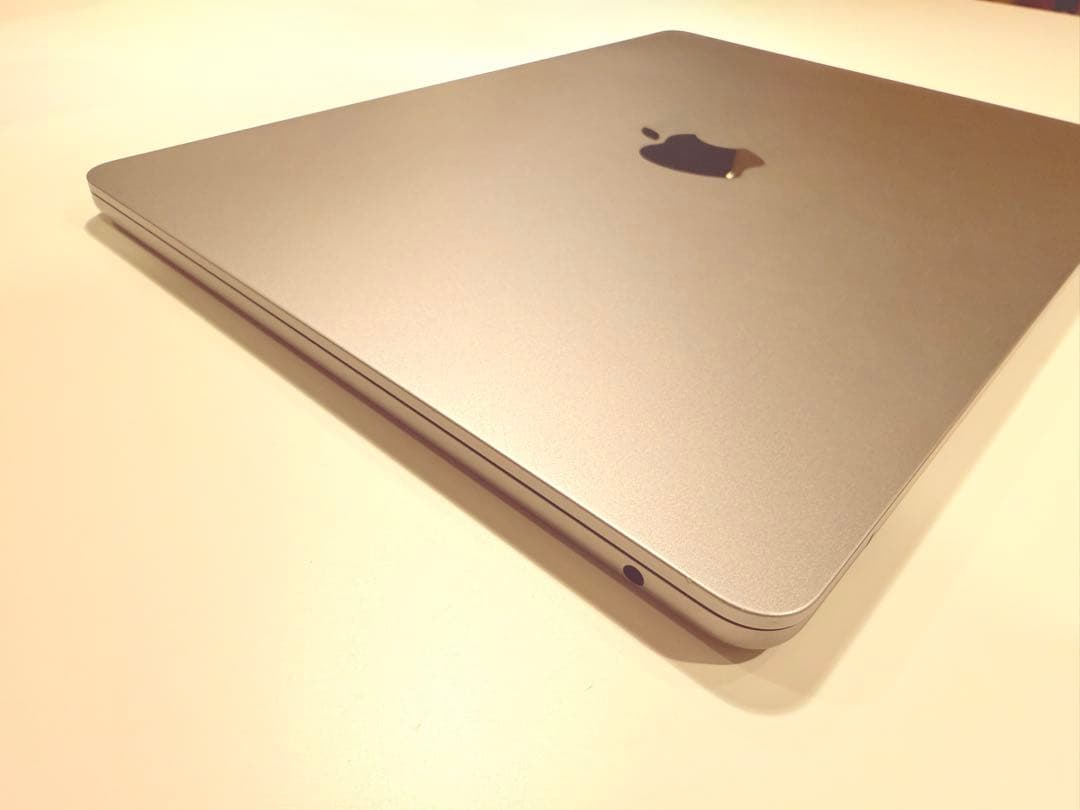 M2 Macbook Air 13.6in スペースグレイ　512GB US配列