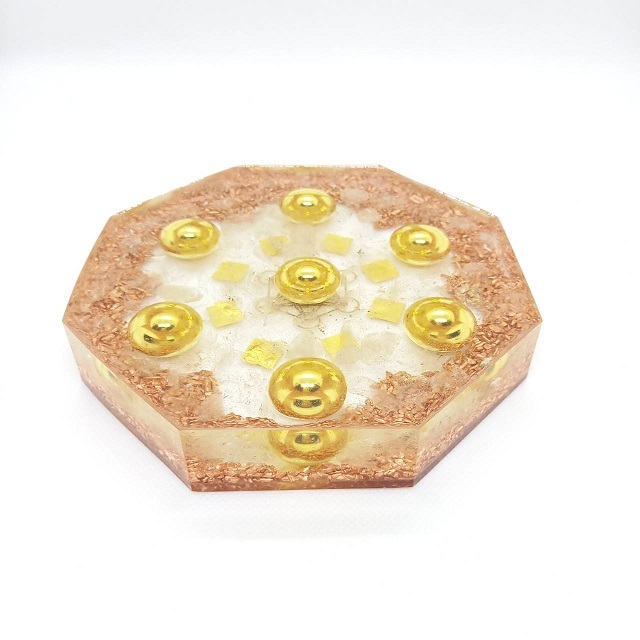 金運七万倍 進化形オルゴナイト八角形プレート』金運万倍波動玉20mm×7