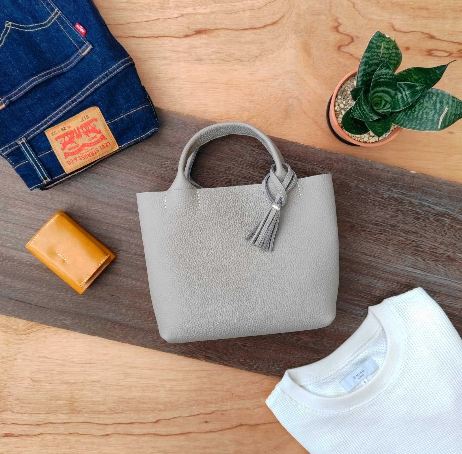 姫路レザー】手縫いのミニトートバッグ（コンパクト/シンプル/メンズ