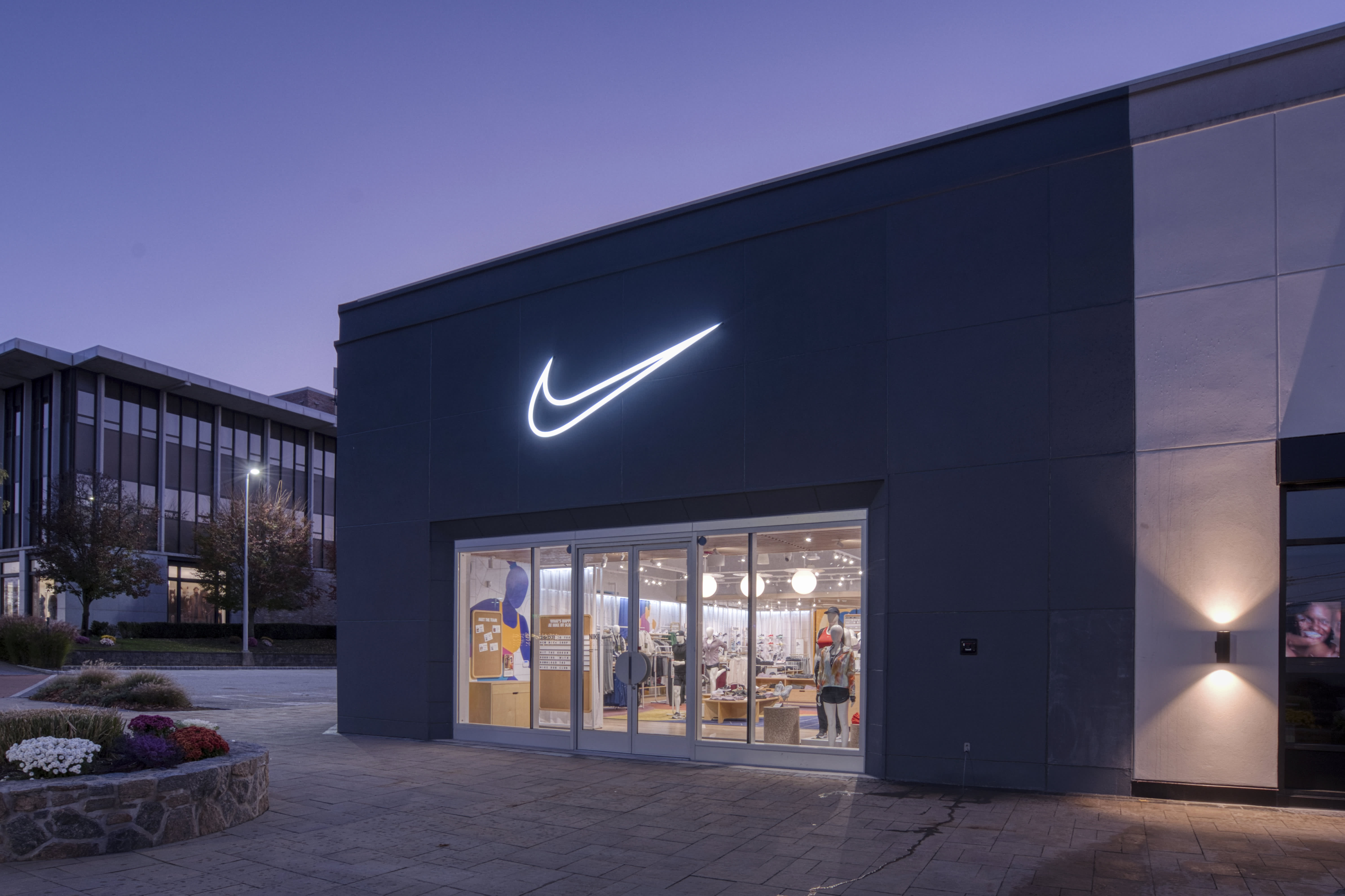 Nike Scarsdale. Scarsdale, USA. Nike.com CA